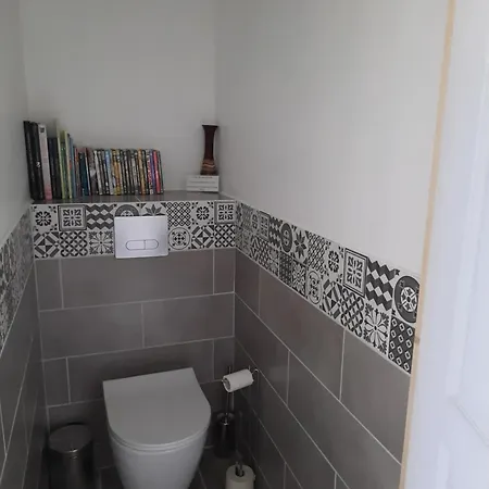 Chez Line Et Pierre: Spacieux, Lumineux Et Equipe Apartment