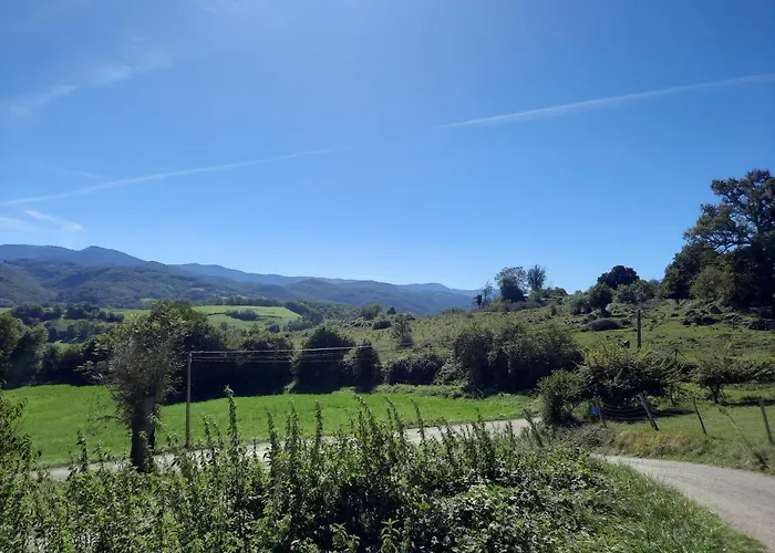 Apartment Chez Line Et Pierre: Spacieux, Lumineux Et Equipe *